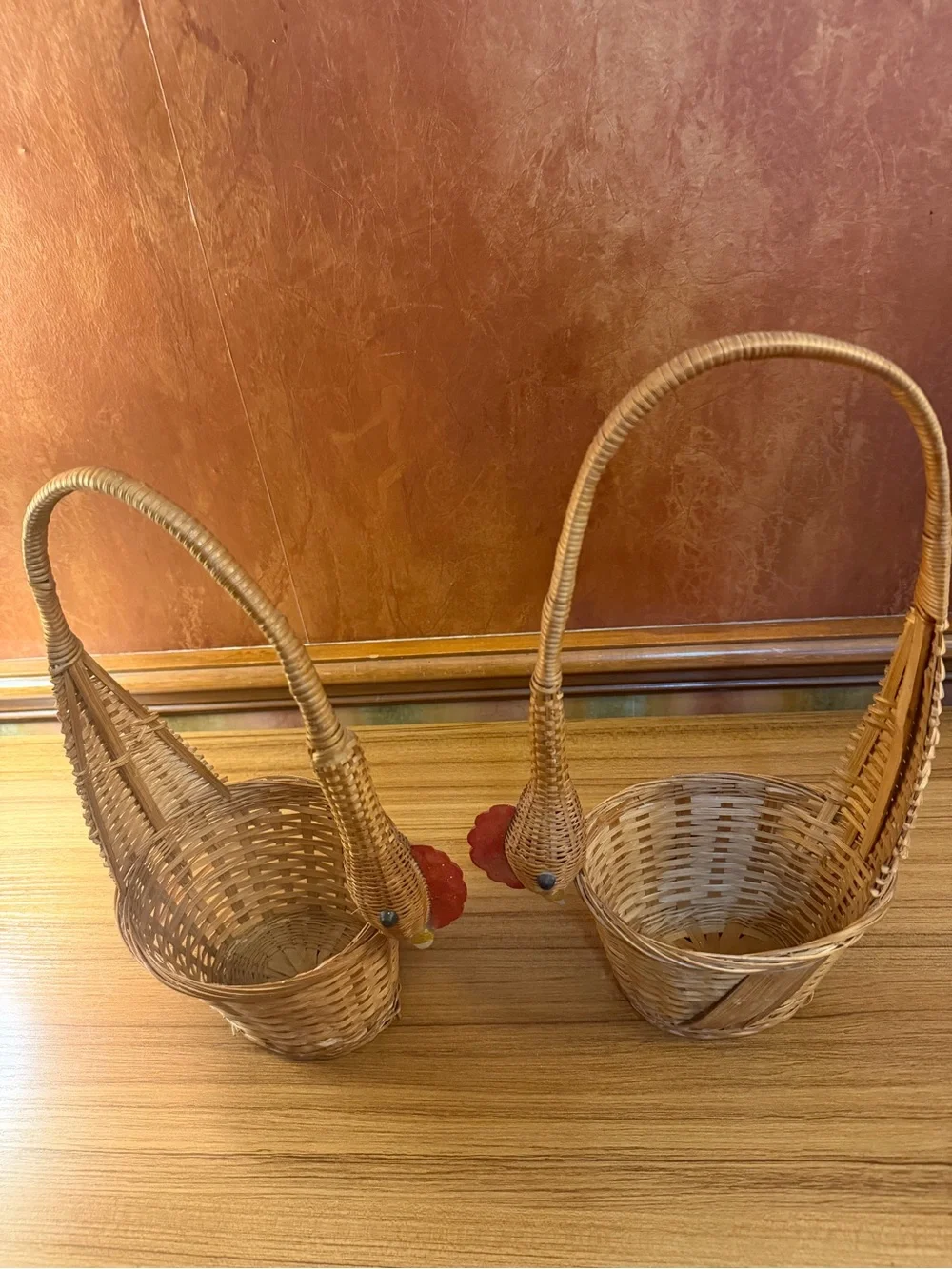 Vintage Woven Wicker Rooster Baskets Set of 2 Bird Gathering Farmhouse Decor